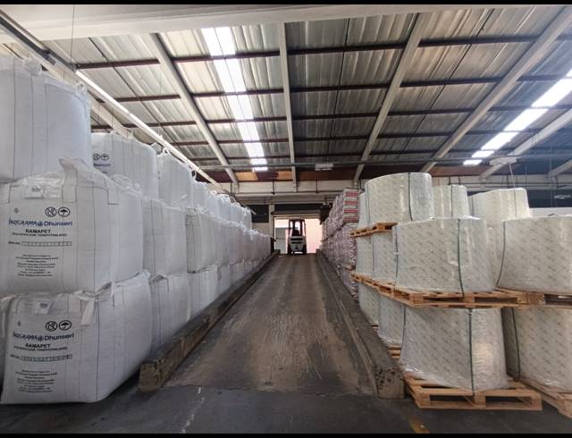 1,639M² WAREHOUSE TO LET IN NEW GERMANY